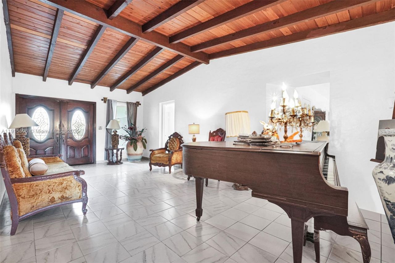 3711 SW 87th Ave, Miami, FL 33165 Photo