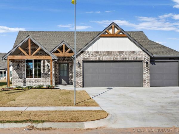 22775 E 107th Street S, Broken Arrow, OK 74014