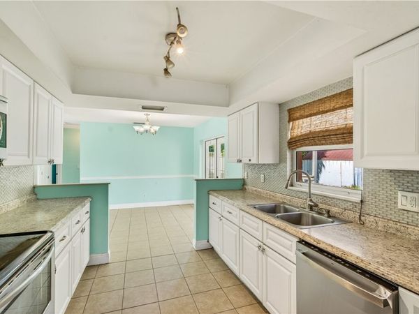 2444 1st Place SW, Vero Beach, FL 32962