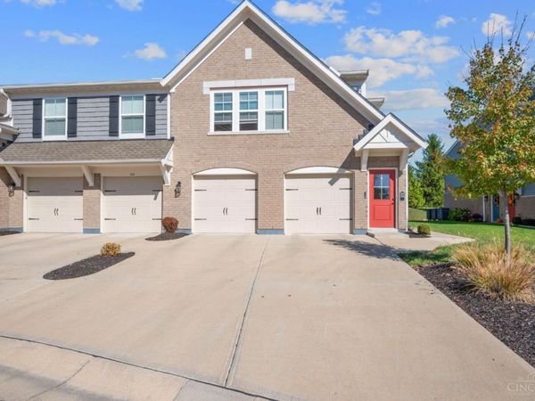 108 Old Pond Road, Springboro, OH 45066
