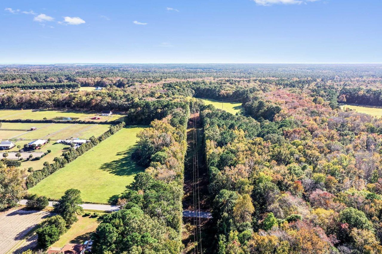 2418 Plow Ground Road Photo 15