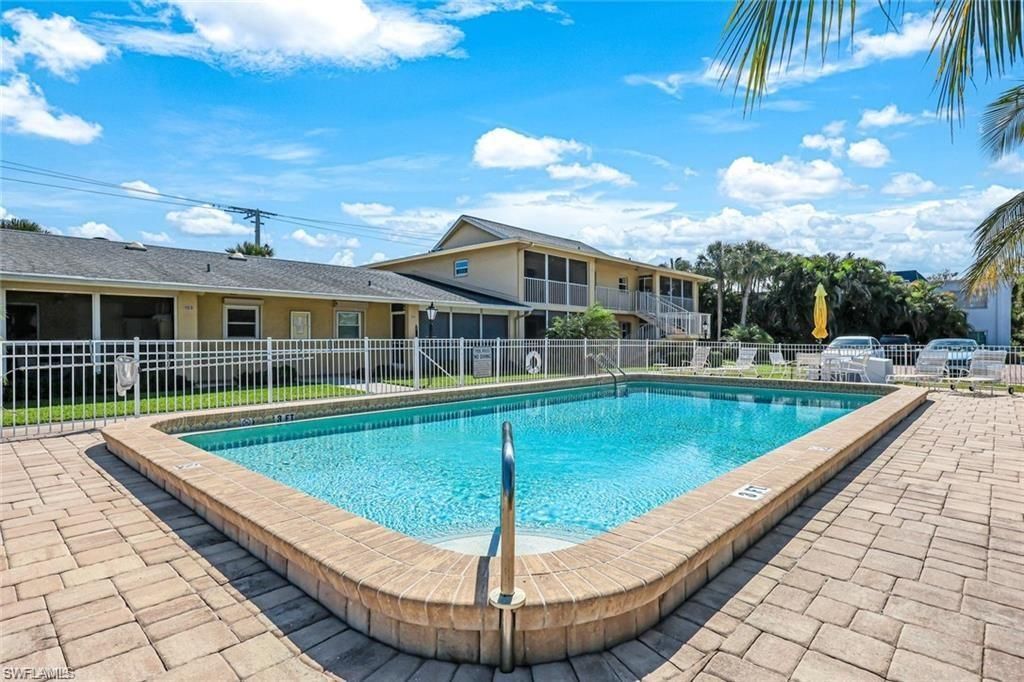 2000 Alamanda Dr, Unit 206, Naples, FL 34102 Photo