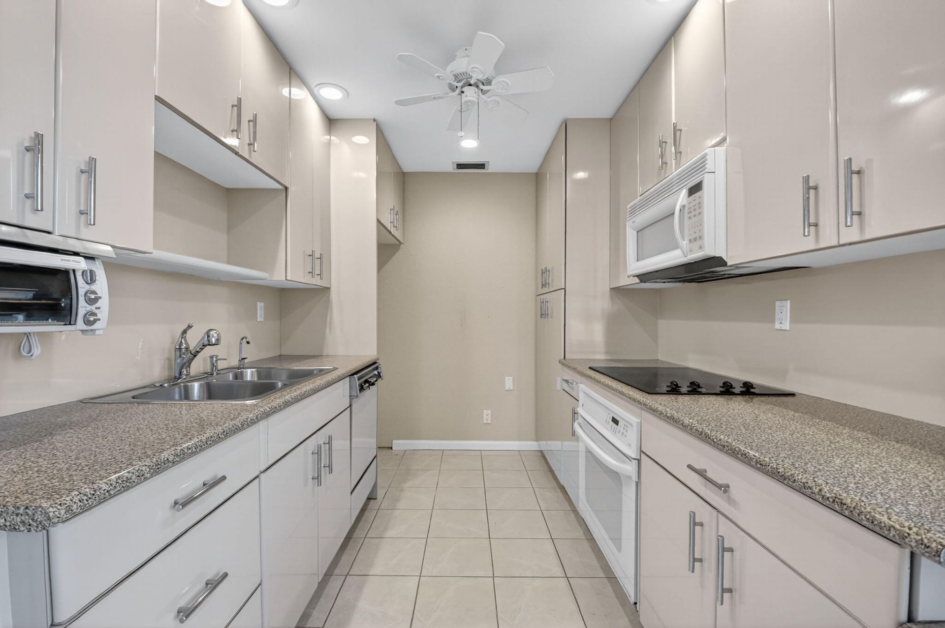 900 Greensward Lane, Unit 101-G, Delray Beach, FL 33445 Photo