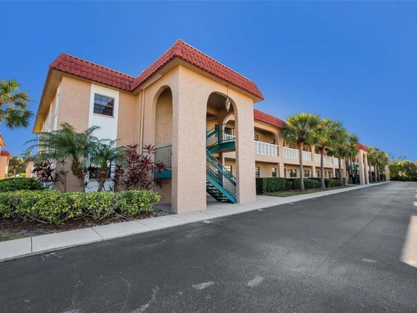 1750 BELLEAIR FOREST DRIVE, Unit A7, BELLEAIR, FL 33756
