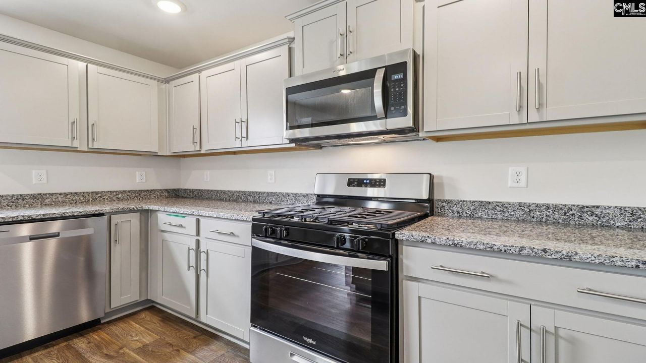 118 Kirkwood Court Photo 9