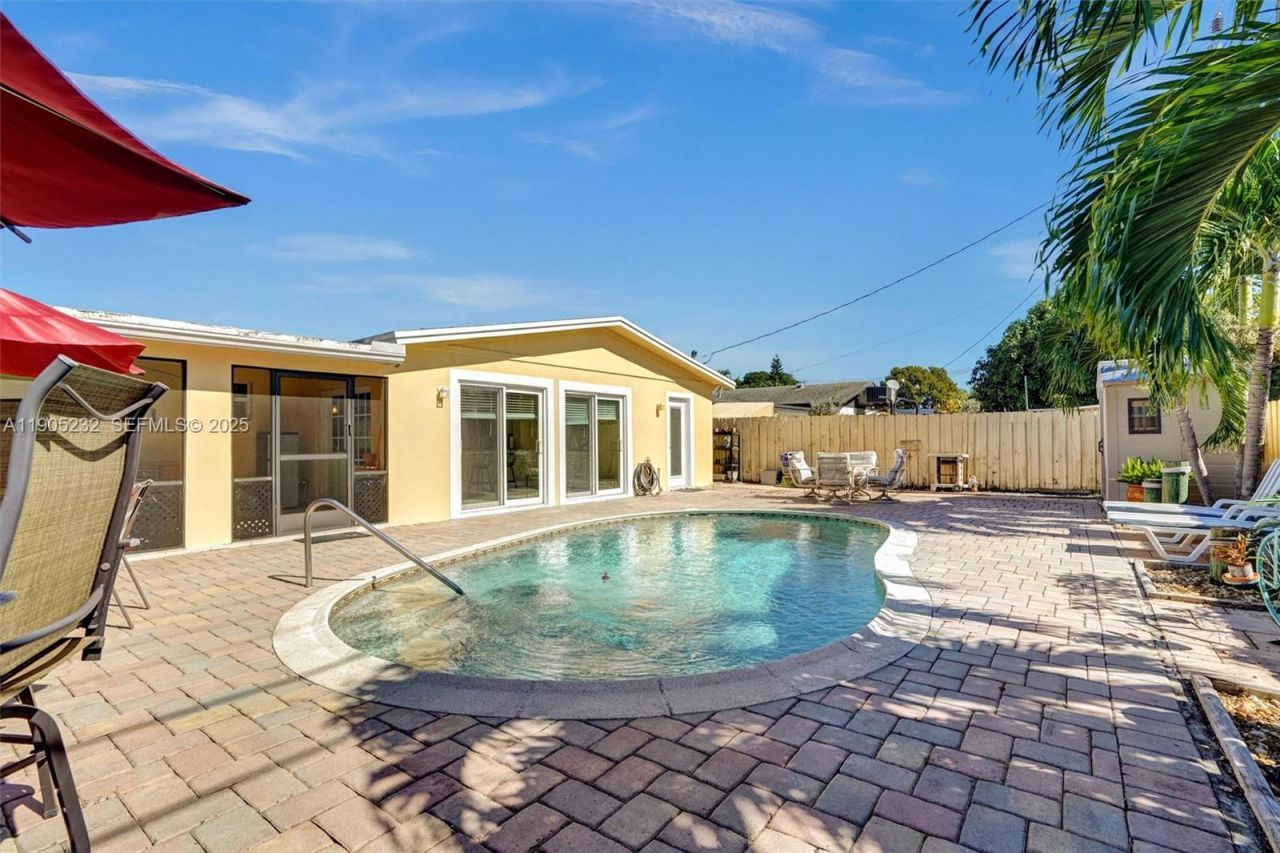 6740 Douglas St, Hollywood, FL 33024 Photo