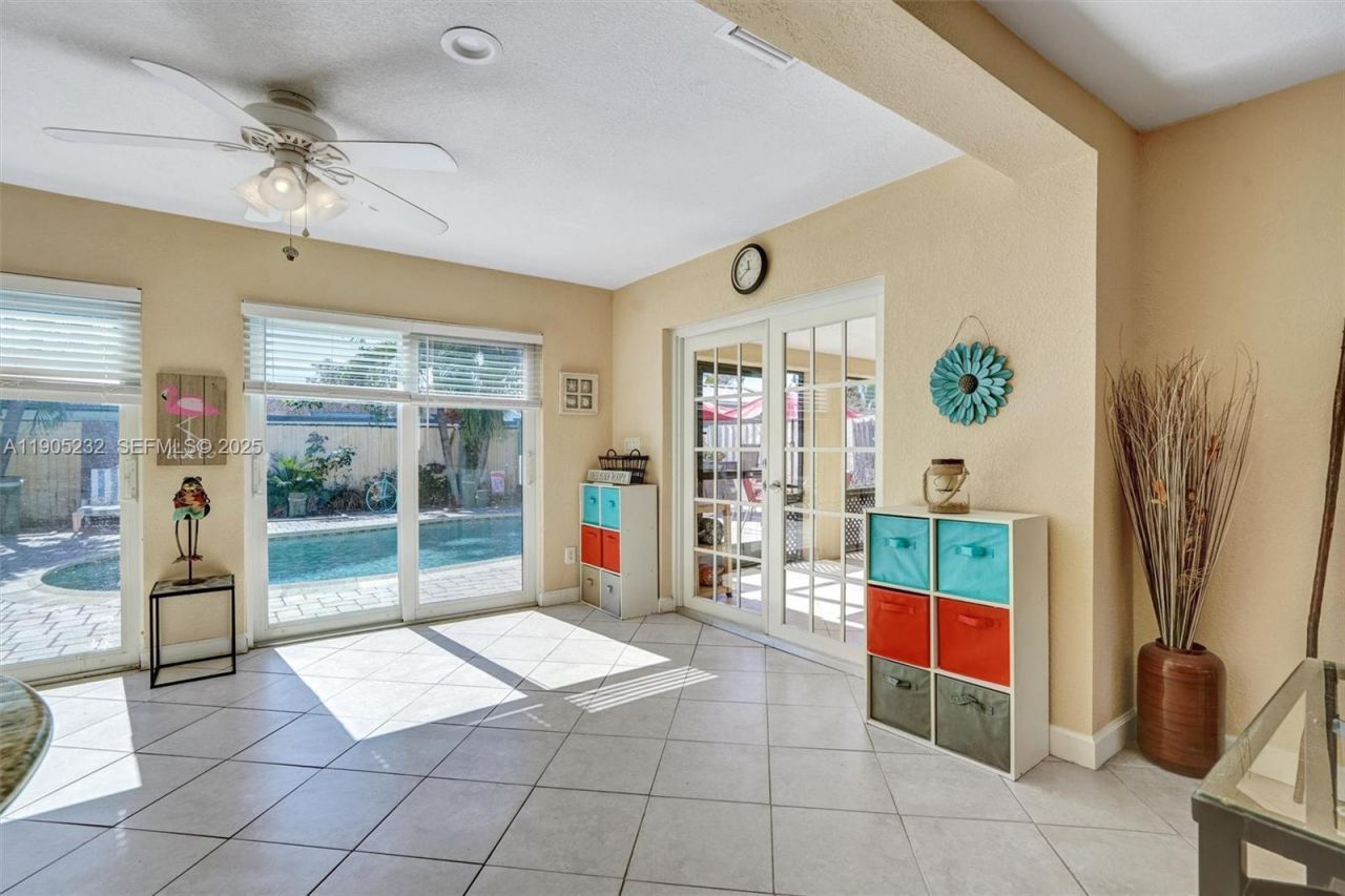 6740 Douglas St, Hollywood, FL 33024 Photo