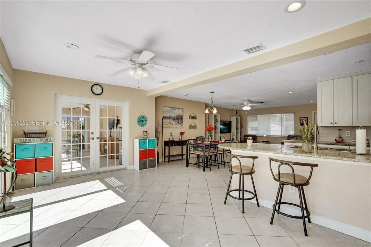 6740 Douglas St, Hollywood, FL 33024 Photo