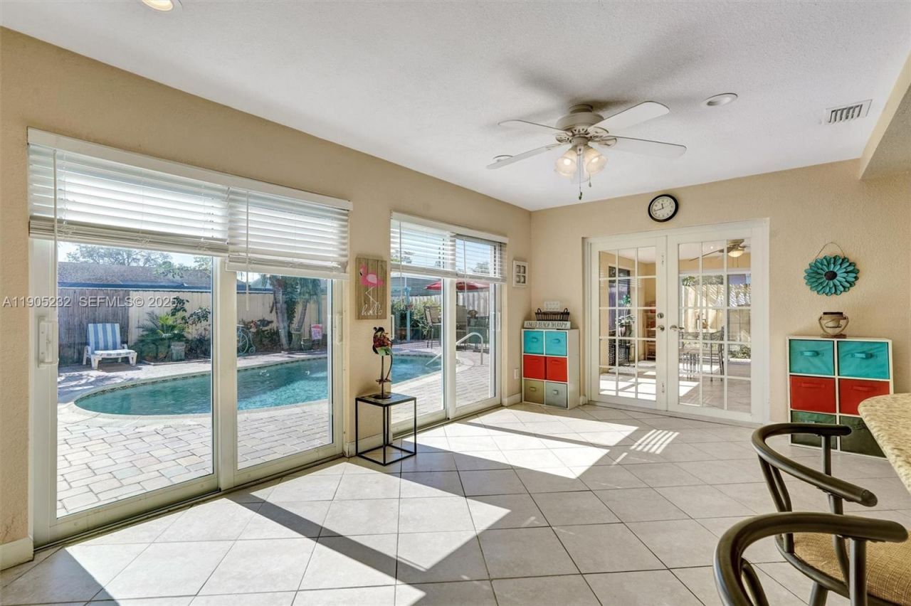 6740 Douglas St, Hollywood, FL 33024 Photo