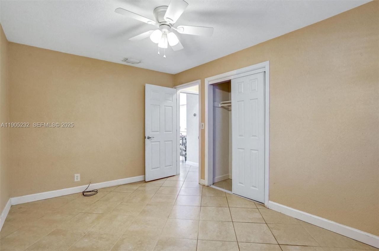 6740 Douglas St, Hollywood, FL 33024 Photo