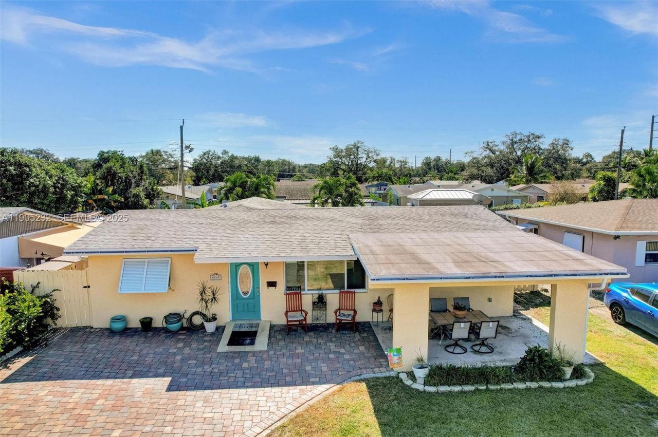 6740 Douglas St, Hollywood, FL 33024 Photo