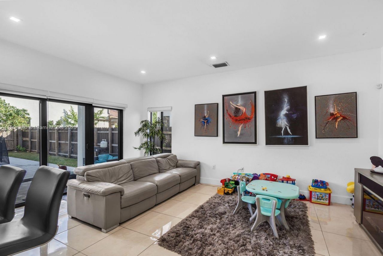 1401 SW 145th Ave, Miami, FL 33184 Photo