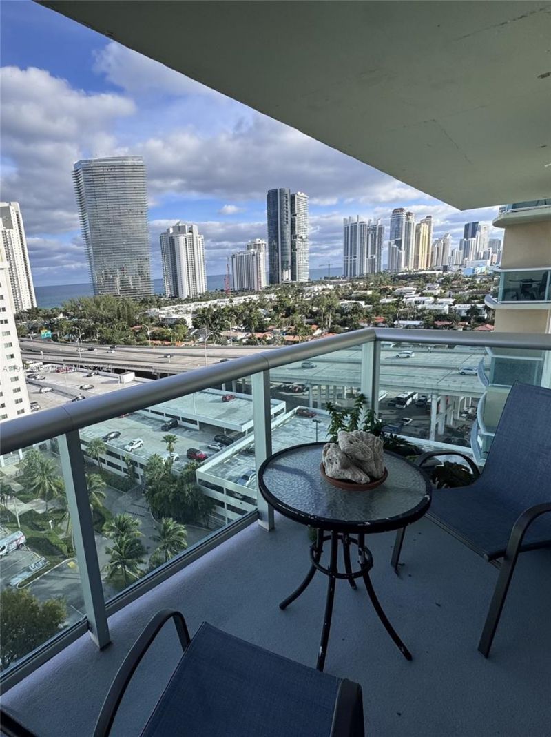 19390 Collins Ave, Unit 1608, Sunny Isles Beach, FL 33160 Photo