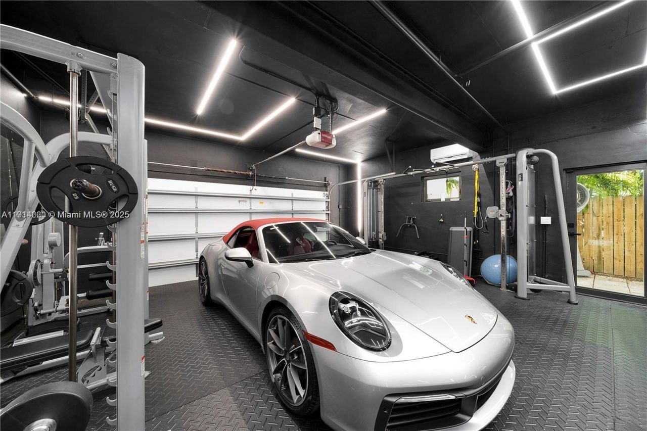 3760 S Douglas Rd, Miami, FL 33133 Photo