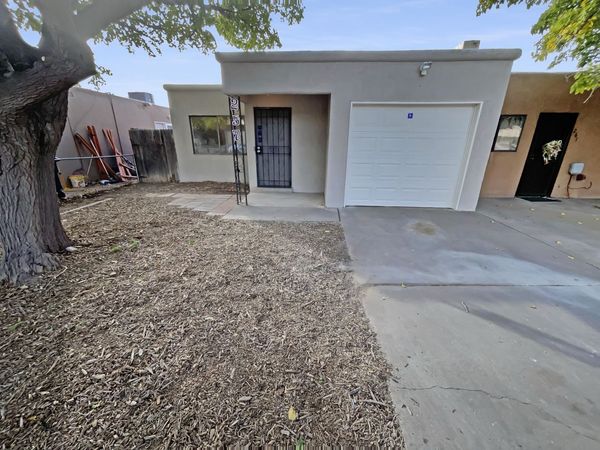 257 Burma Drive NE, Albuquerque, NM 87123