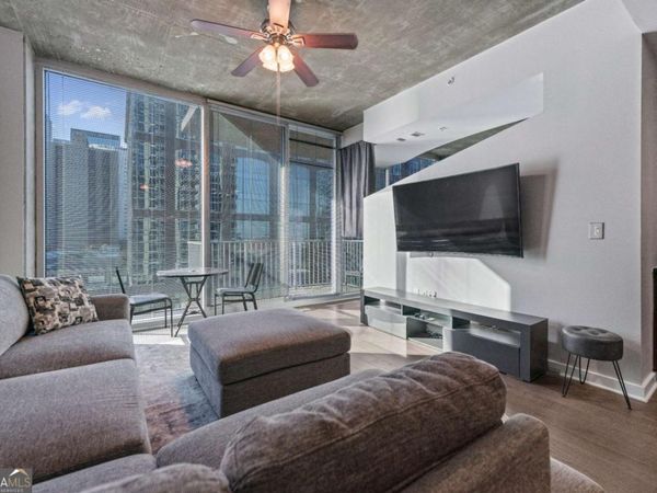 400 W Peachtree Street NW, Unit 1009, Atlanta, GA 30308