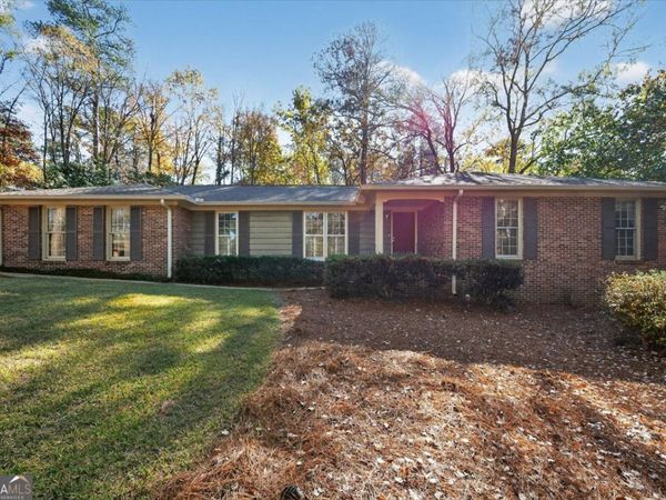 673 Commanche Drive, Macon, GA 31210