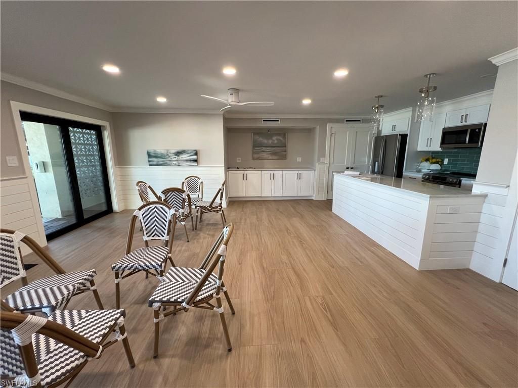 3200 Gulf Shore Blvd N, Unit 407, Naples, FL 34103 Photo