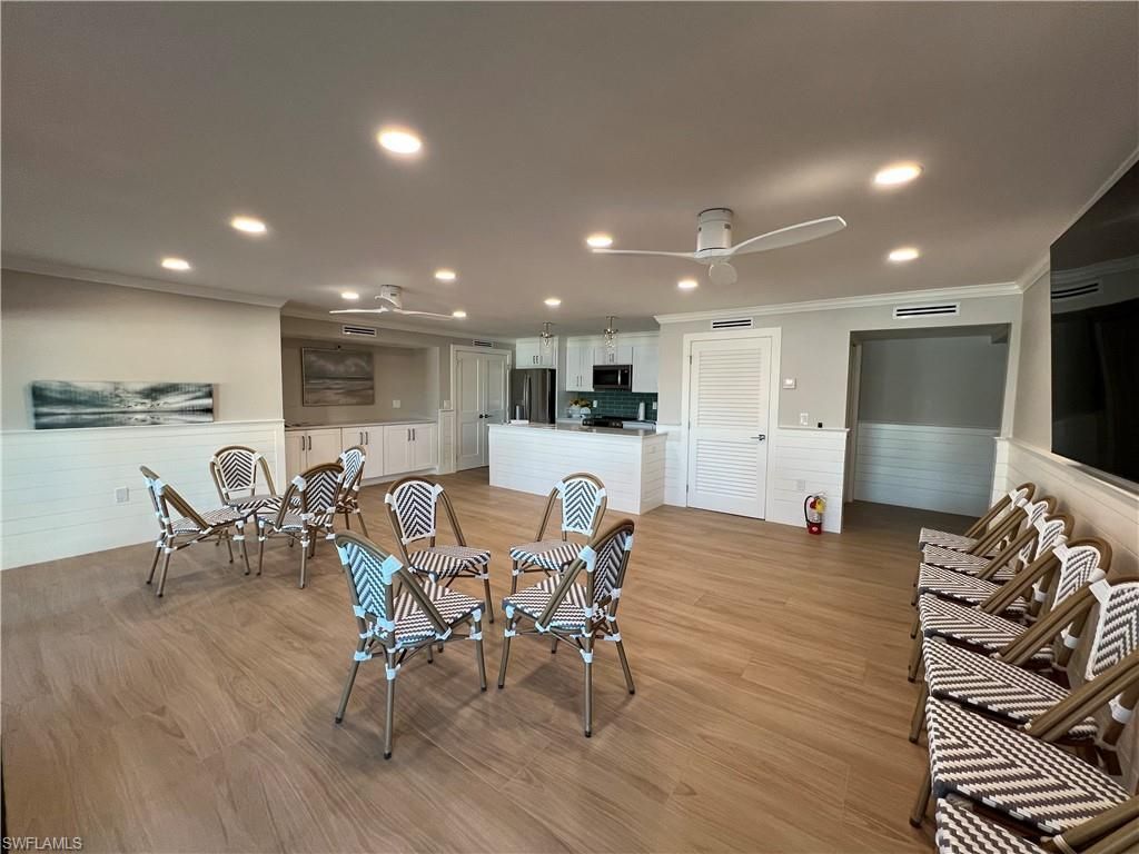 3200 Gulf Shore Blvd N, Unit 407, Naples, FL 34103 Photo