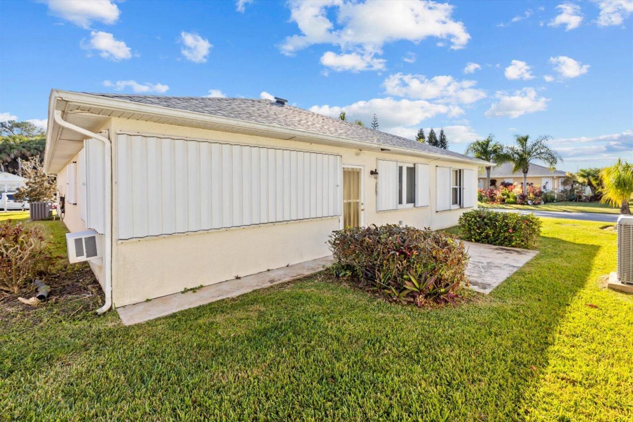 6202 Alexandria Circle, Fort Pierce, FL 34982 Photo