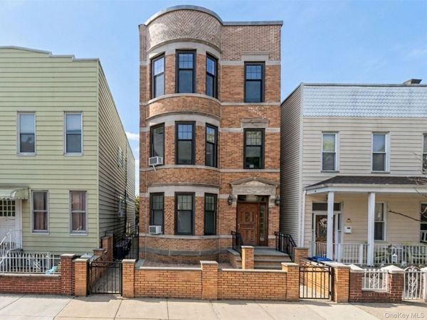 25-54 37th Street, Astoria, NY 11103