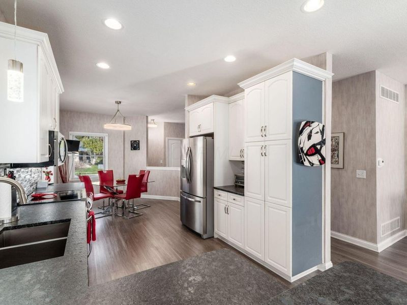 6033 Mcnaughten Grove Lane, Columbus, OH 43213 Photo 8