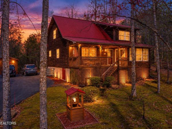 4917 Latta Way, Gatlinburg, TN 37738