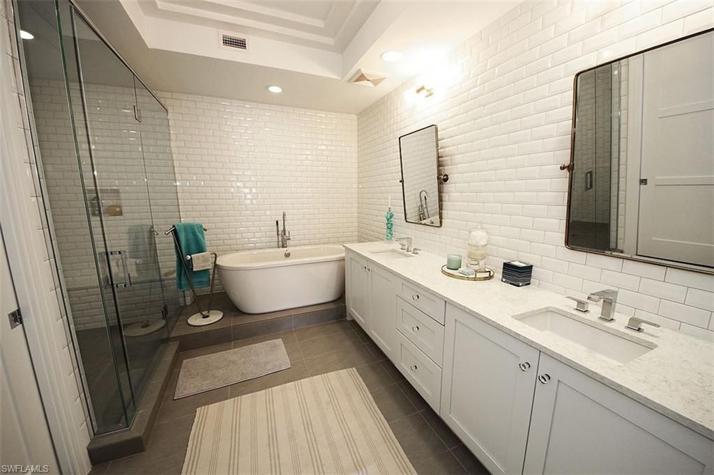 1035 3rd Ave S, Unit 411, Naples, FL 34102 Photo