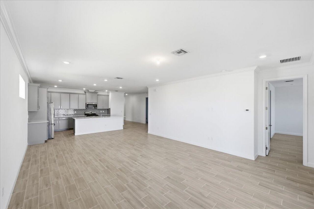 6866 NW Kestrel Lane, Port Saint Lucie, FL 34987 Photo