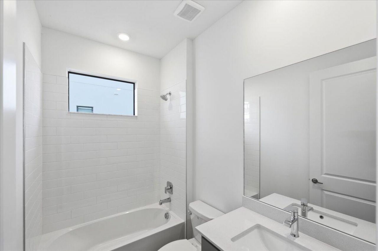 6866 NW Kestrel Lane, Port Saint Lucie, FL 34987 Photo