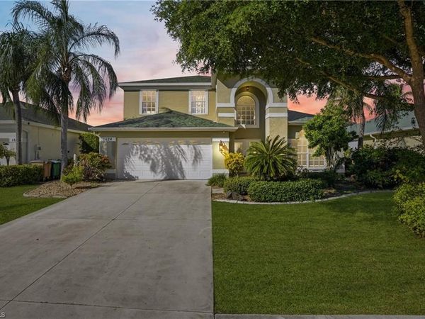 1624 Emerald Cove DR, CAPE CORAL, FL 33991