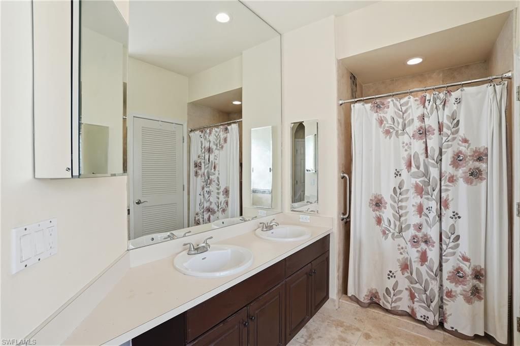 1624 Emerald Cove Dr, Cape Coral, FL 33991 Photo