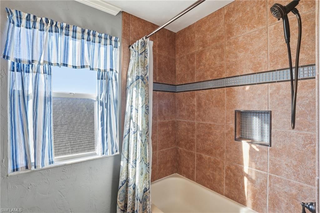 1624 Emerald Cove Dr, Cape Coral, FL 33991 Photo