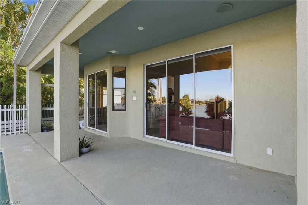 1624 Emerald Cove Dr, Cape Coral, FL 33991 Photo