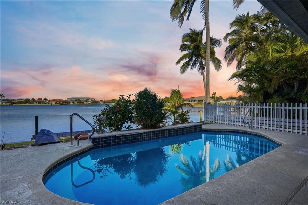 1624 Emerald Cove Dr, Cape Coral, FL 33991 Photo