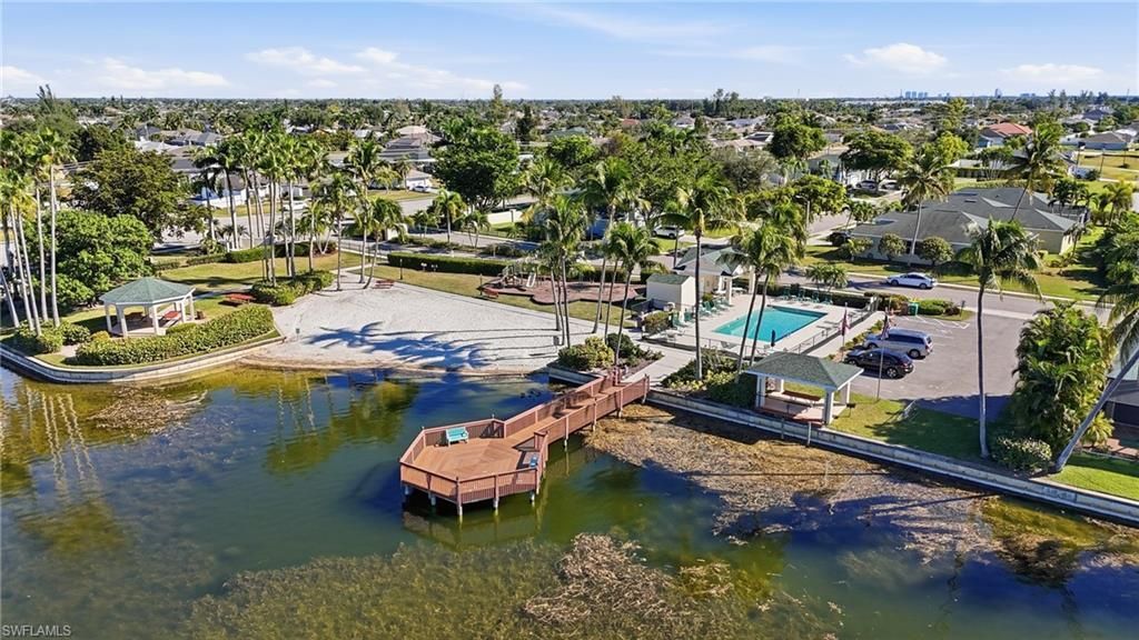 1624 Emerald Cove Dr, Cape Coral, FL 33991 Photo