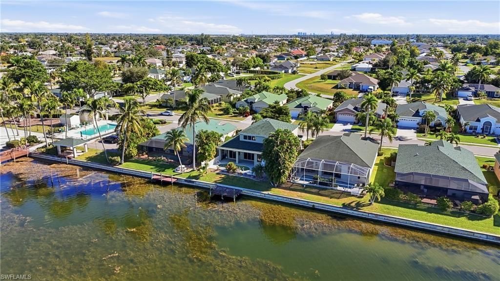 1624 Emerald Cove Dr, Cape Coral, FL 33991 Photo