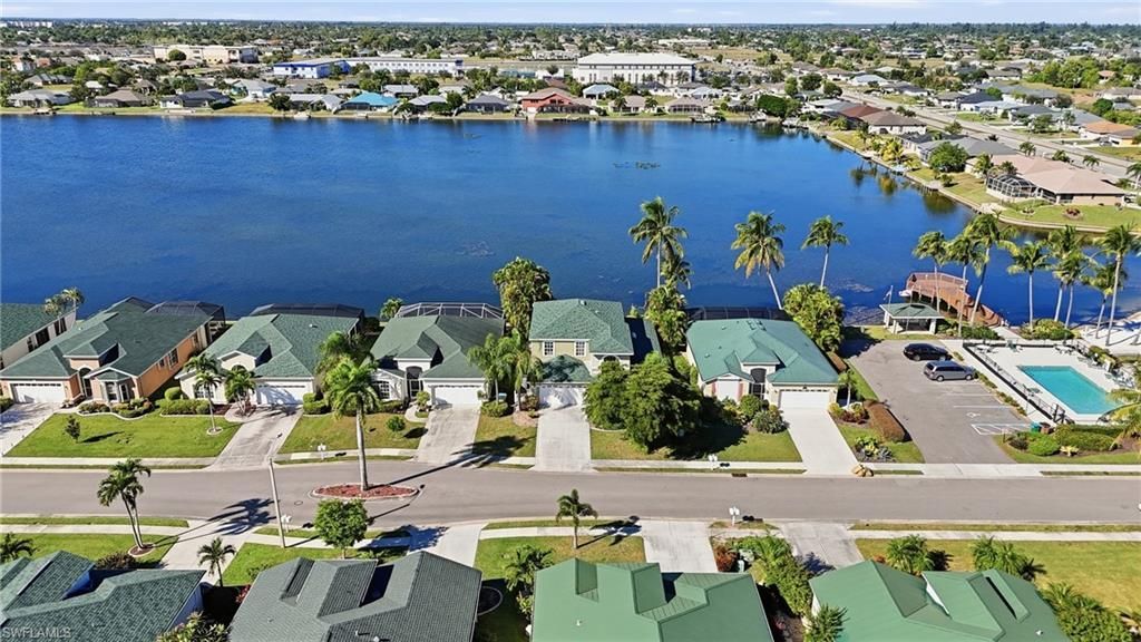 1624 Emerald Cove Dr, Cape Coral, FL 33991 Photo