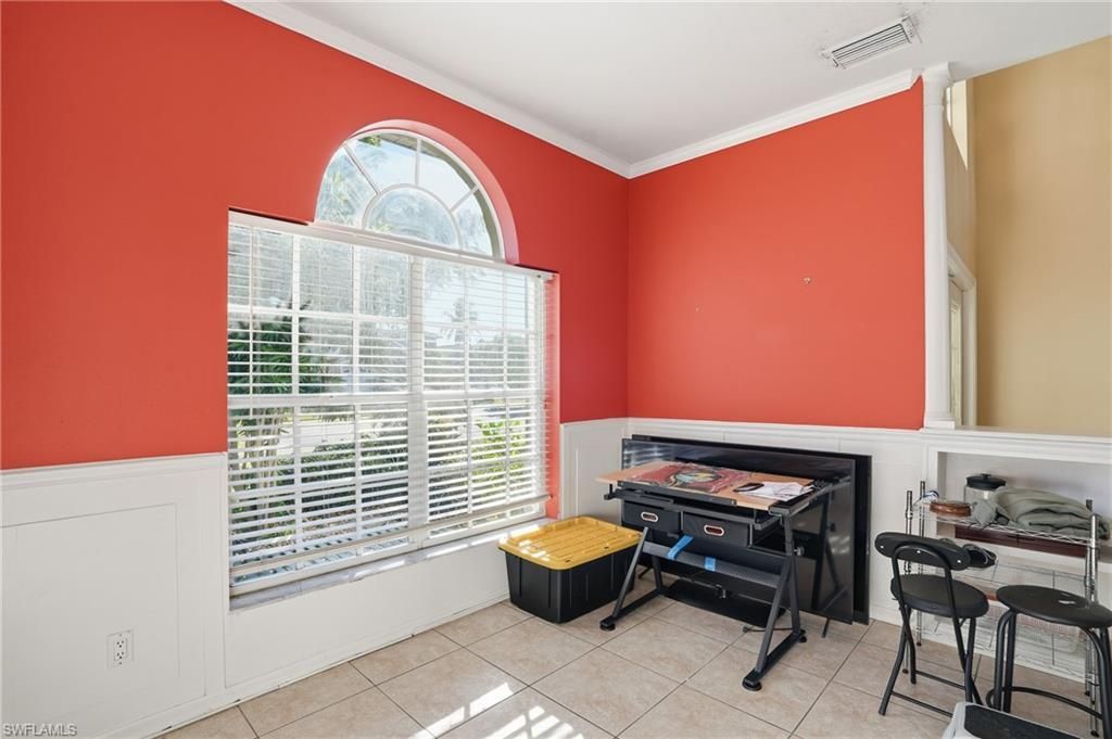 1624 Emerald Cove Dr, Cape Coral, FL 33991 Photo