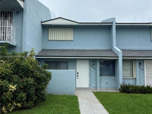 3826 SW 107th Ave, Unit 2-2, Miami, FL 33165