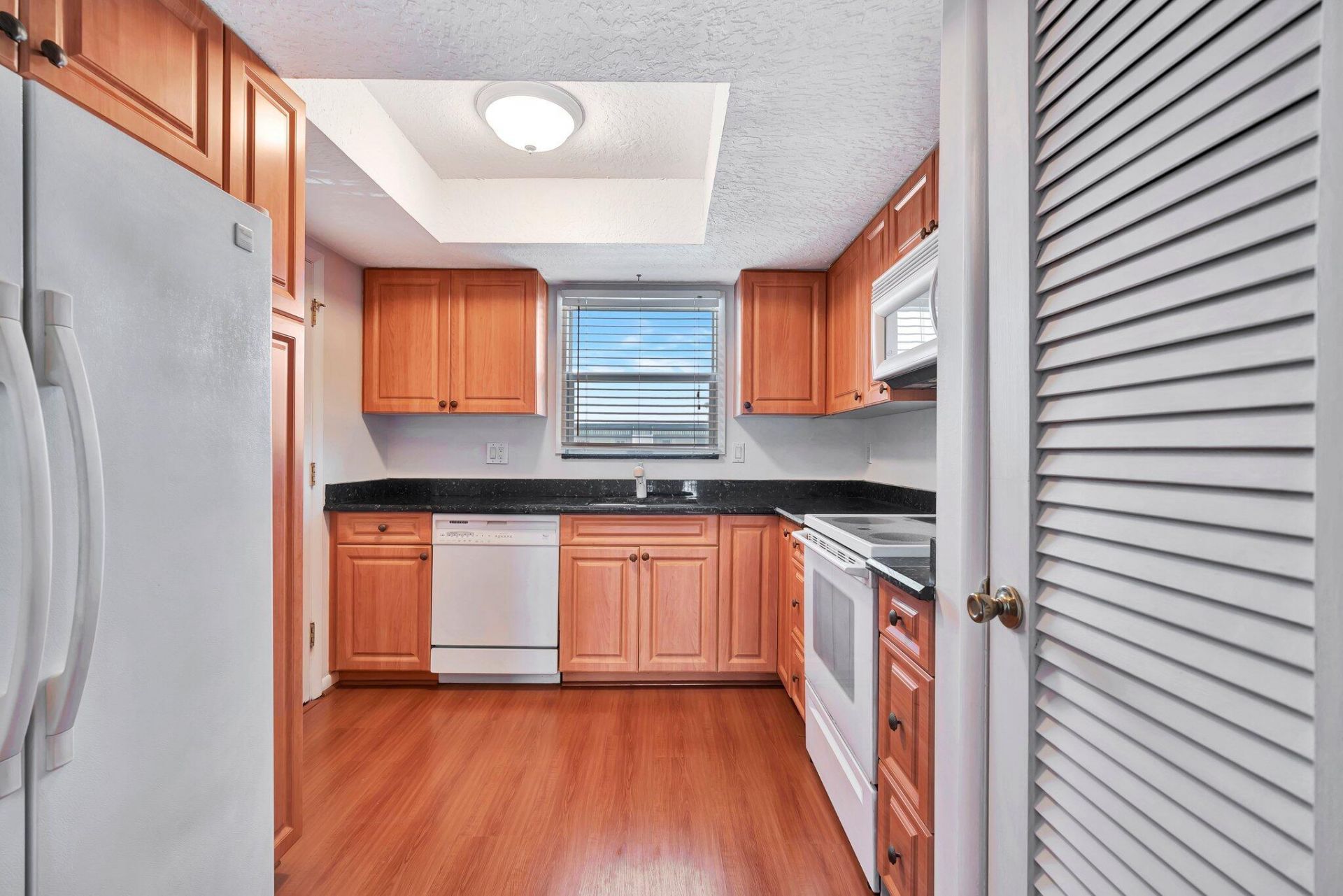 121 Wettaw Lane, Unit 211, North Palm Beach, FL 33408 Photo