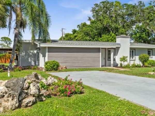 4970 Riverside DR, ESTERO, FL 33928