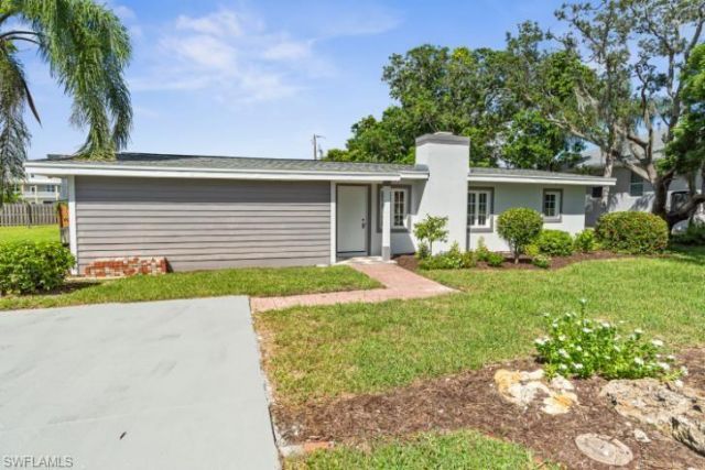 4970 Riverside Dr, Estero, FL 33928 Photo