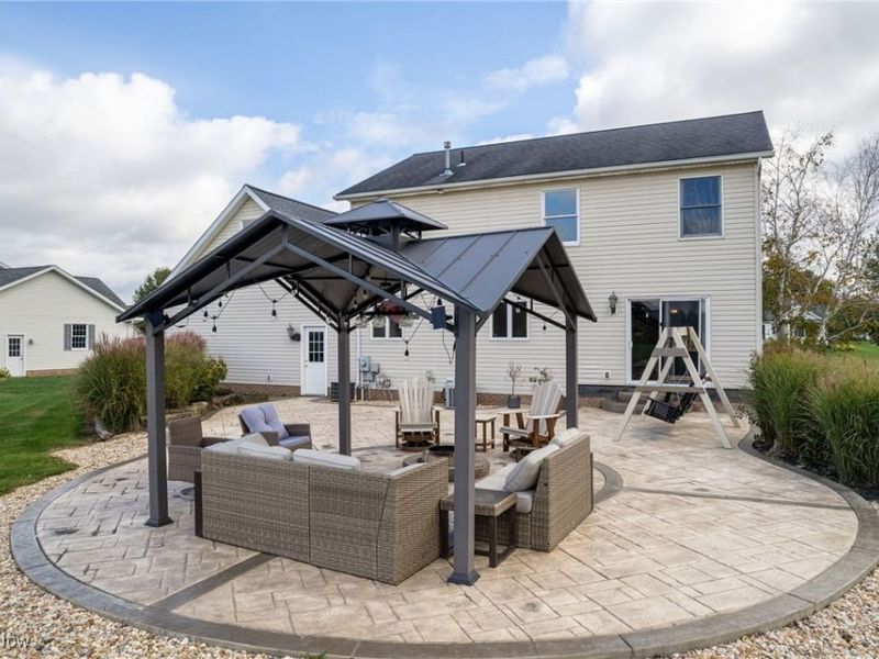 210 Evergreen Drive, Creston, OH 44217 Photo 4