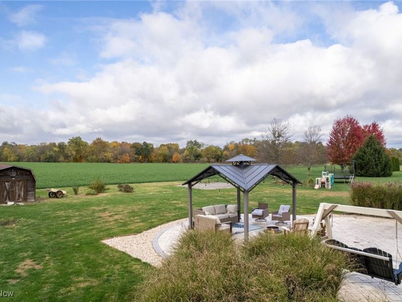 210 Evergreen Drive, Creston, OH 44217 Photo 9