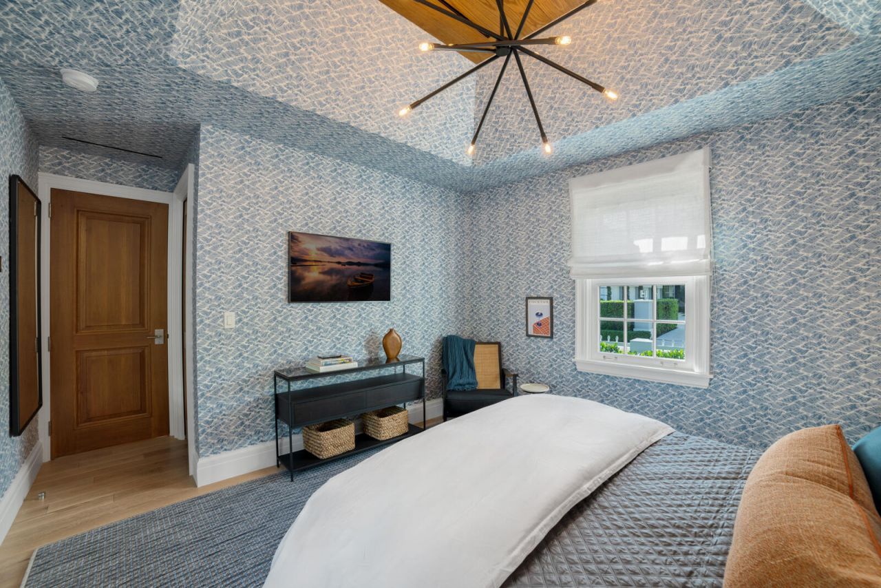 284 Monterey Road, Palm Beach, FL 33480 Photo