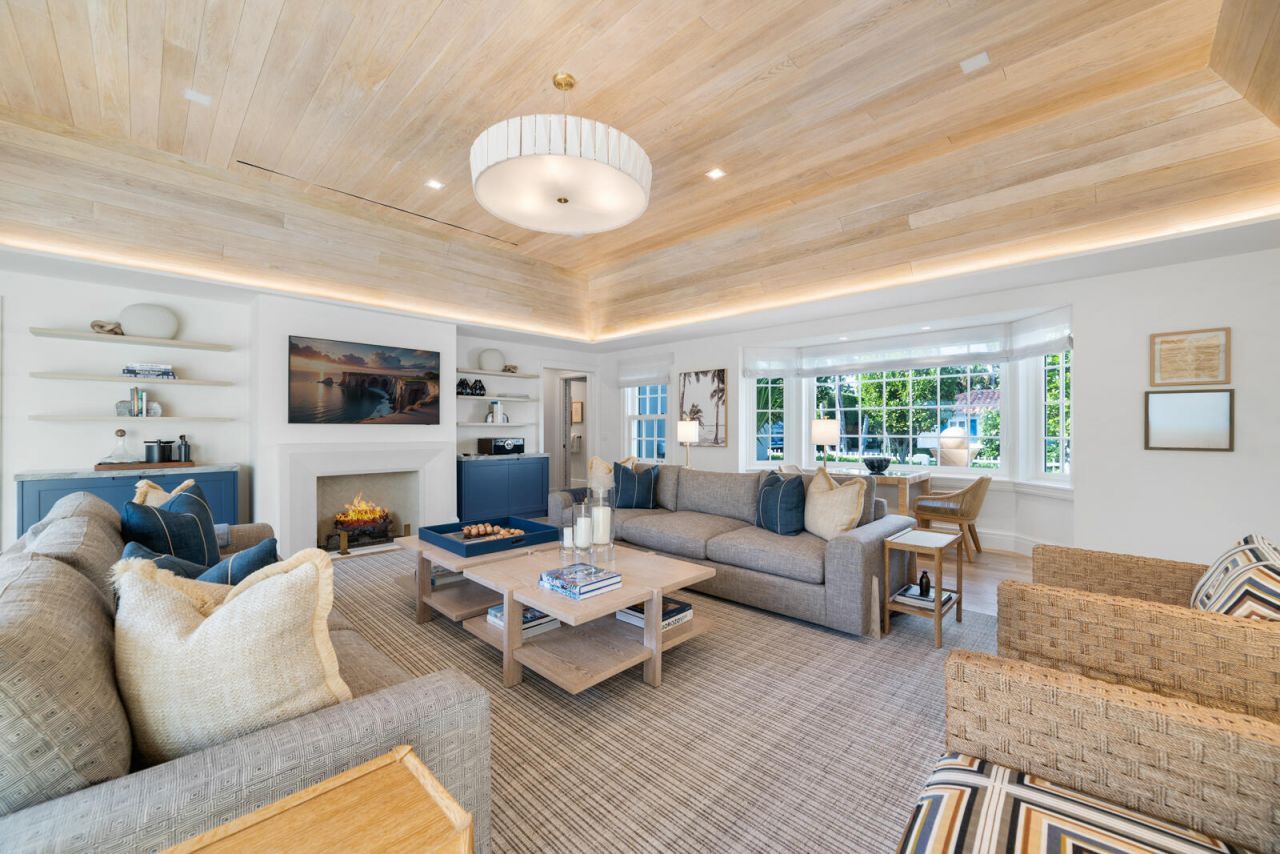 284 Monterey Road, Palm Beach, FL 33480 Photo