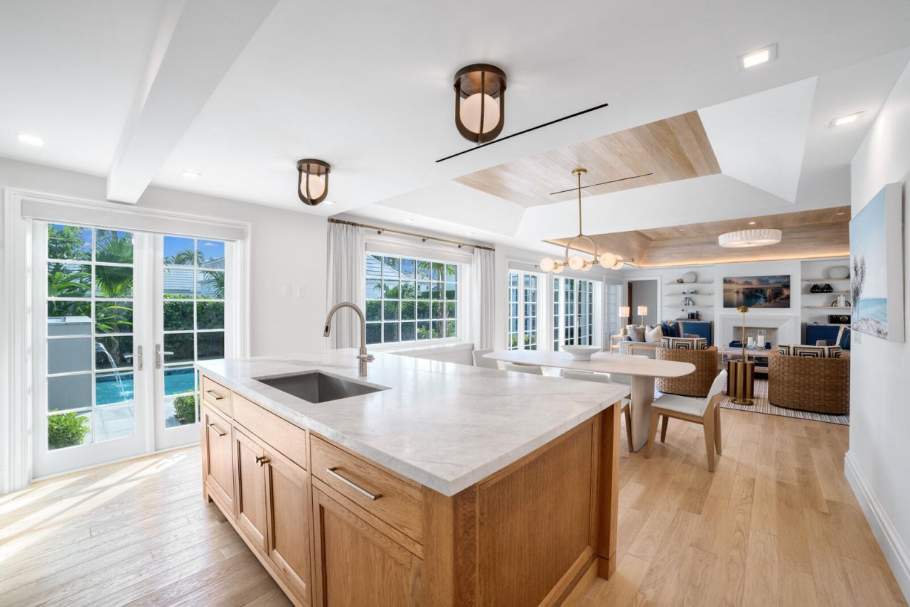 284 Monterey Road, Palm Beach, FL 33480 Photo