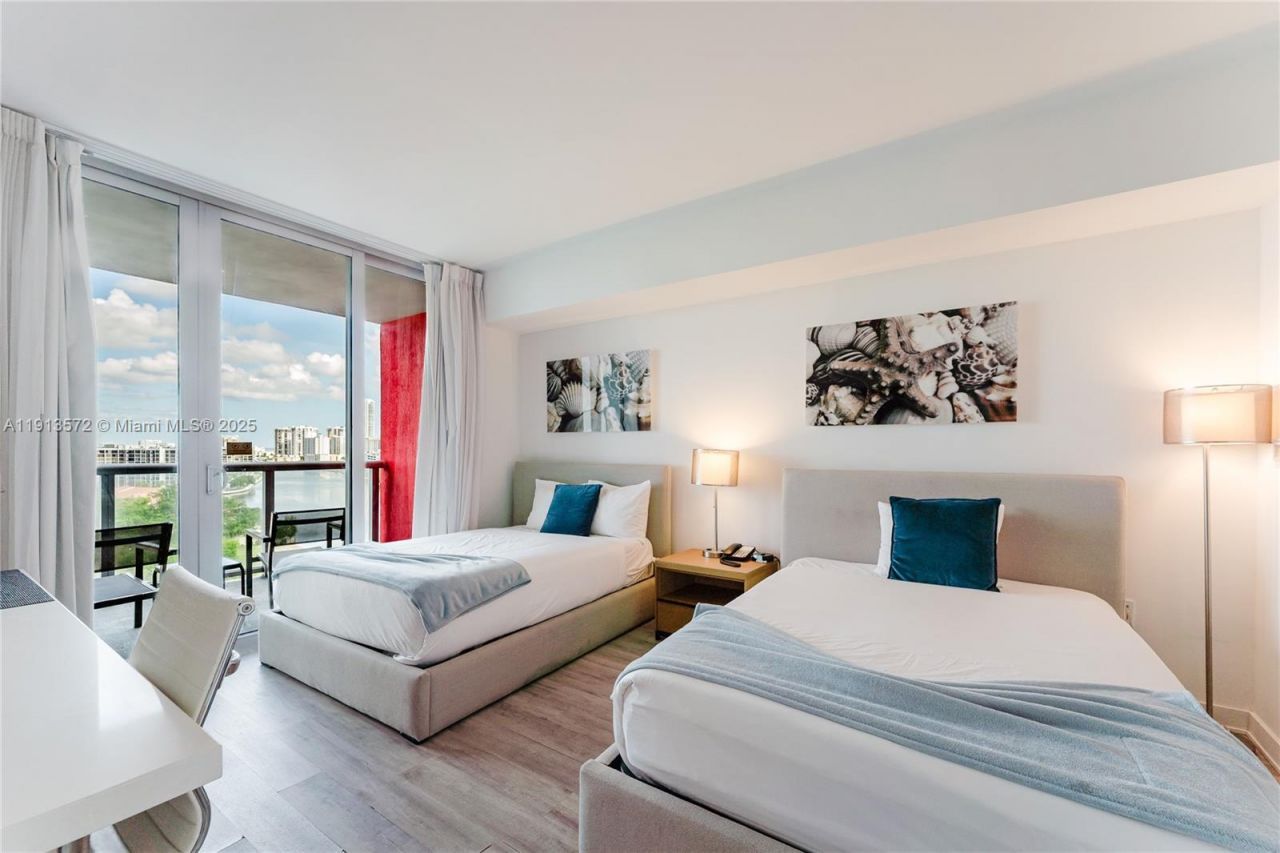 2602 E Hallandale Beach Blvd, Unit R1206, Hallandale Beach, FL 33009 Photo