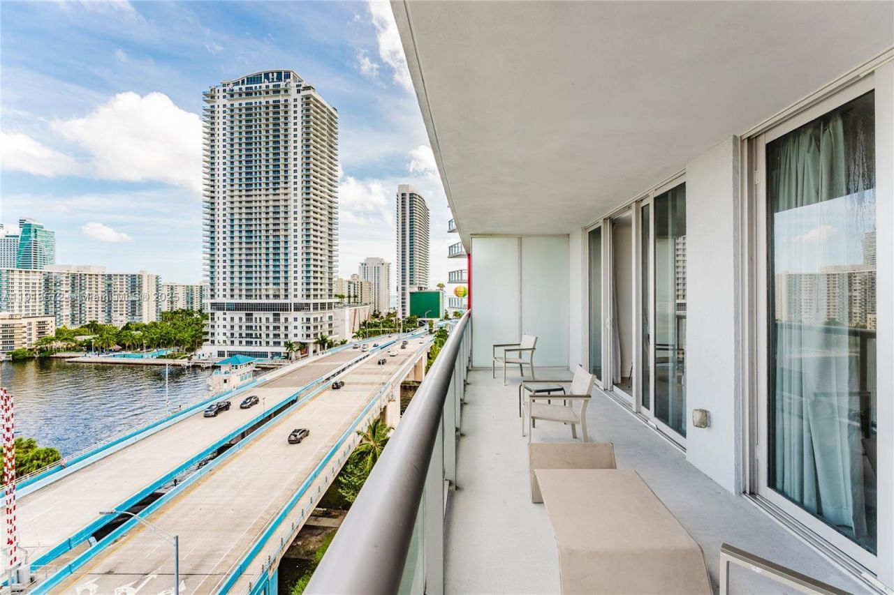 2602 E Hallandale Beach Blvd, Unit R1206, Hallandale Beach, FL 33009 Photo